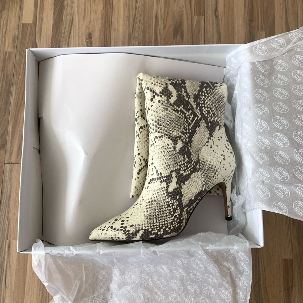 Steve Madden Kinga Knee High Boot - Picture 6 of 8